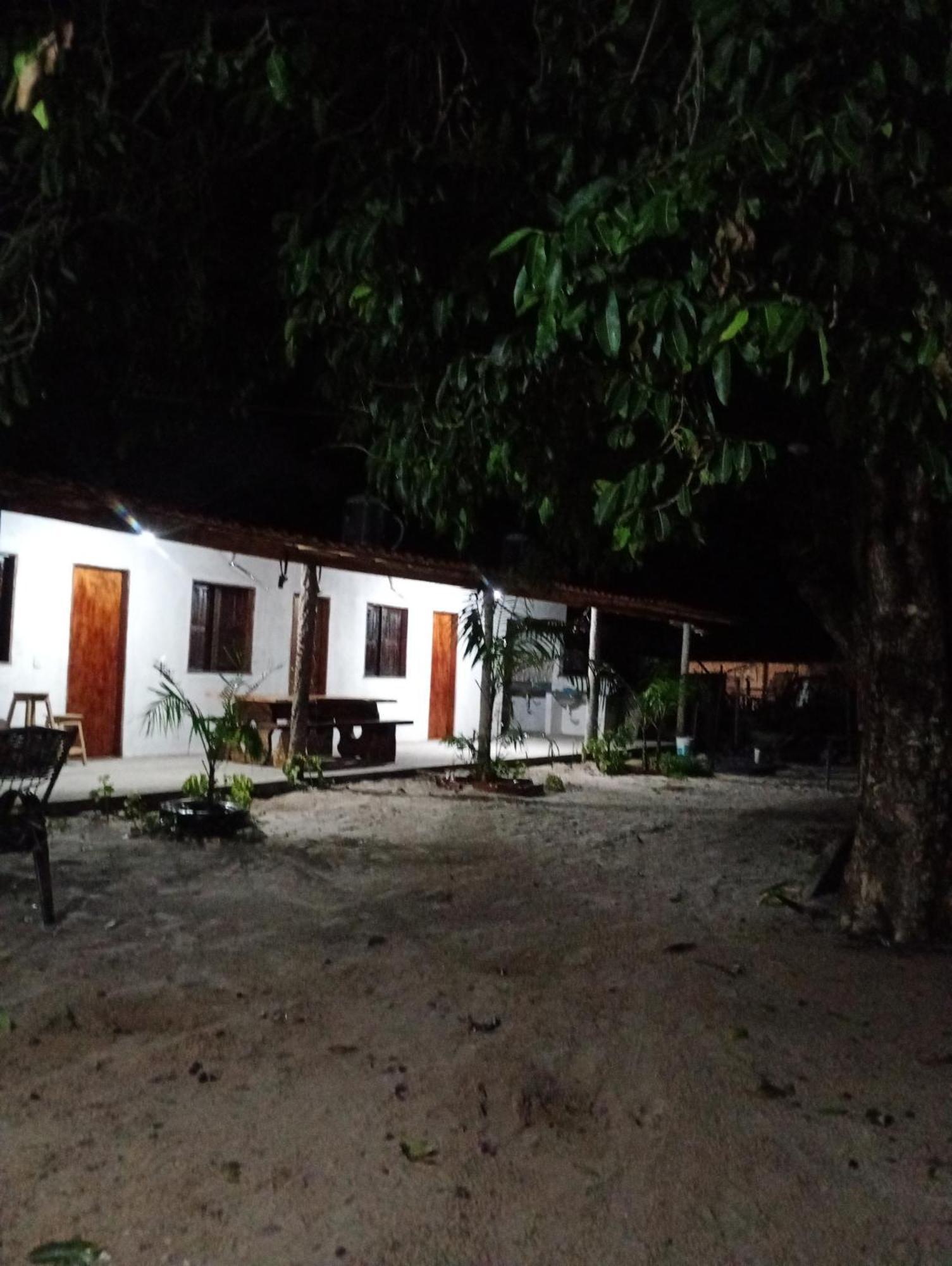 Hostel E Camping Na Rua Das Flores Santo Amaro do Maranhao Exterior photo